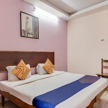 Hotel O Cauvery Visakhapatnam Buitenkant foto